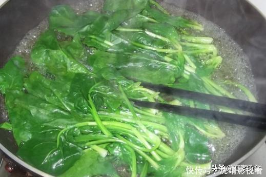 这3种青菜自带有毒物质，别忘记焯水，为了家人的健康别嫌麻烦