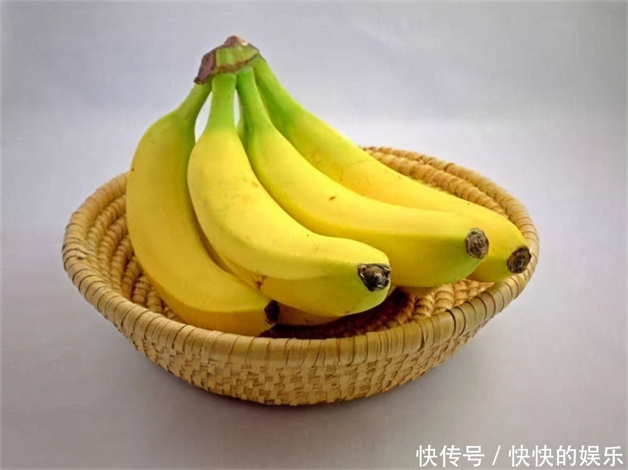 人到中年想长寿,可以坚持吃3种食物,补充营养,滋补身体