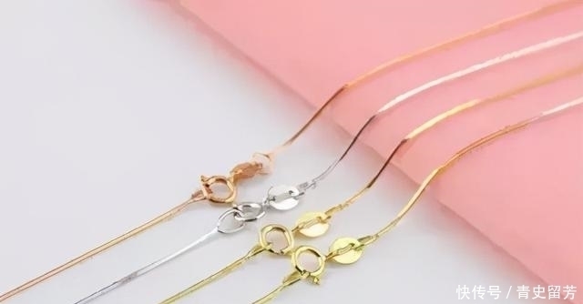 手腕 热门项链和手链样式科普:肖邦链、蛇骨链、凤尾链