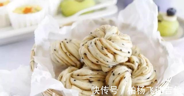 教你在家轻松蒸花卷，松软可口，越吃越香！