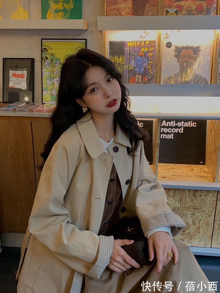 西装|真正有品味的女人,入秋第1套搭配首选“外套+裙子”,时髦又高级