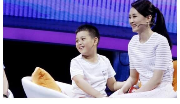 ip|47歲“晴格格”卻變“晴奶奶”：歲月侵蝕你時(shí)，連聲招呼都不打？