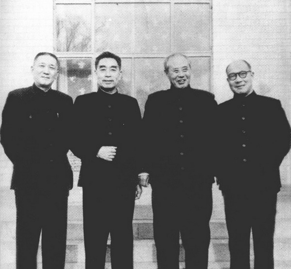 抗美援朝战|历经风雨傅作义将军，生命最后一刻，周总理的一句话令他泪流满面