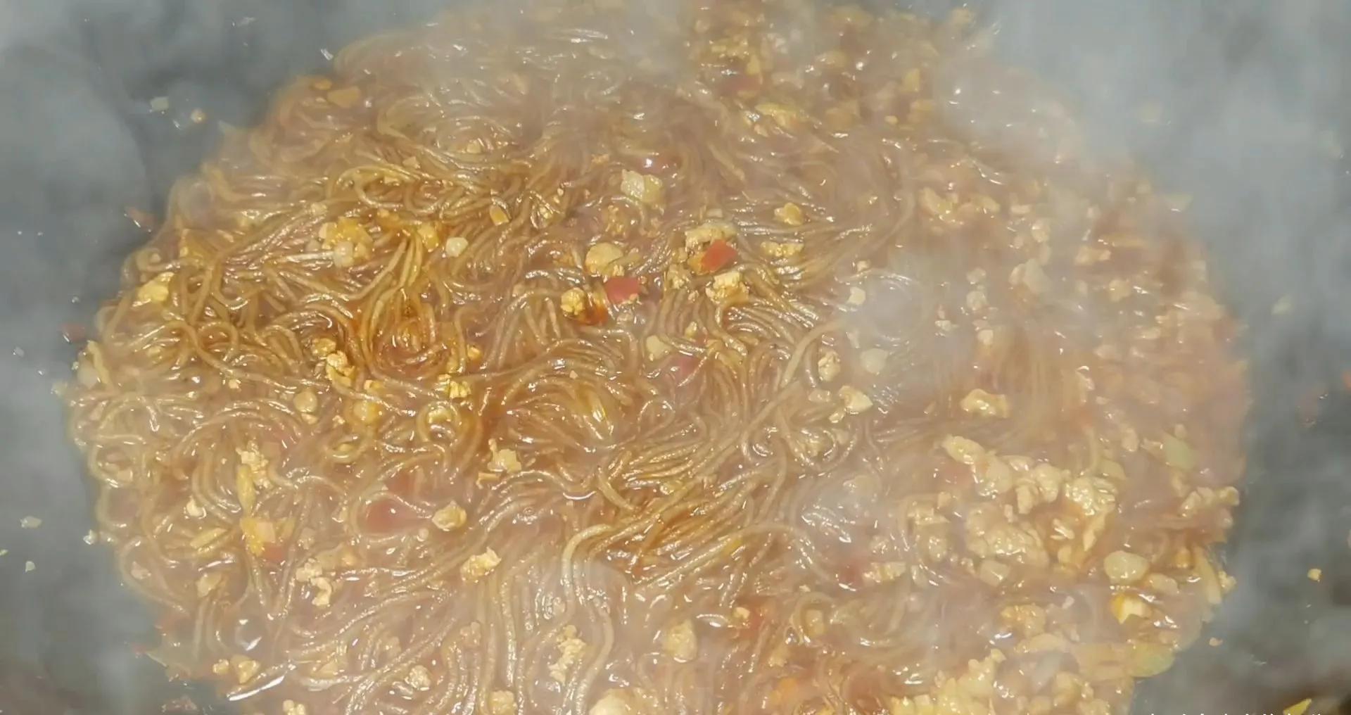 自从学会了粉条的做法,我家每隔几天就做一次,实在太好吃