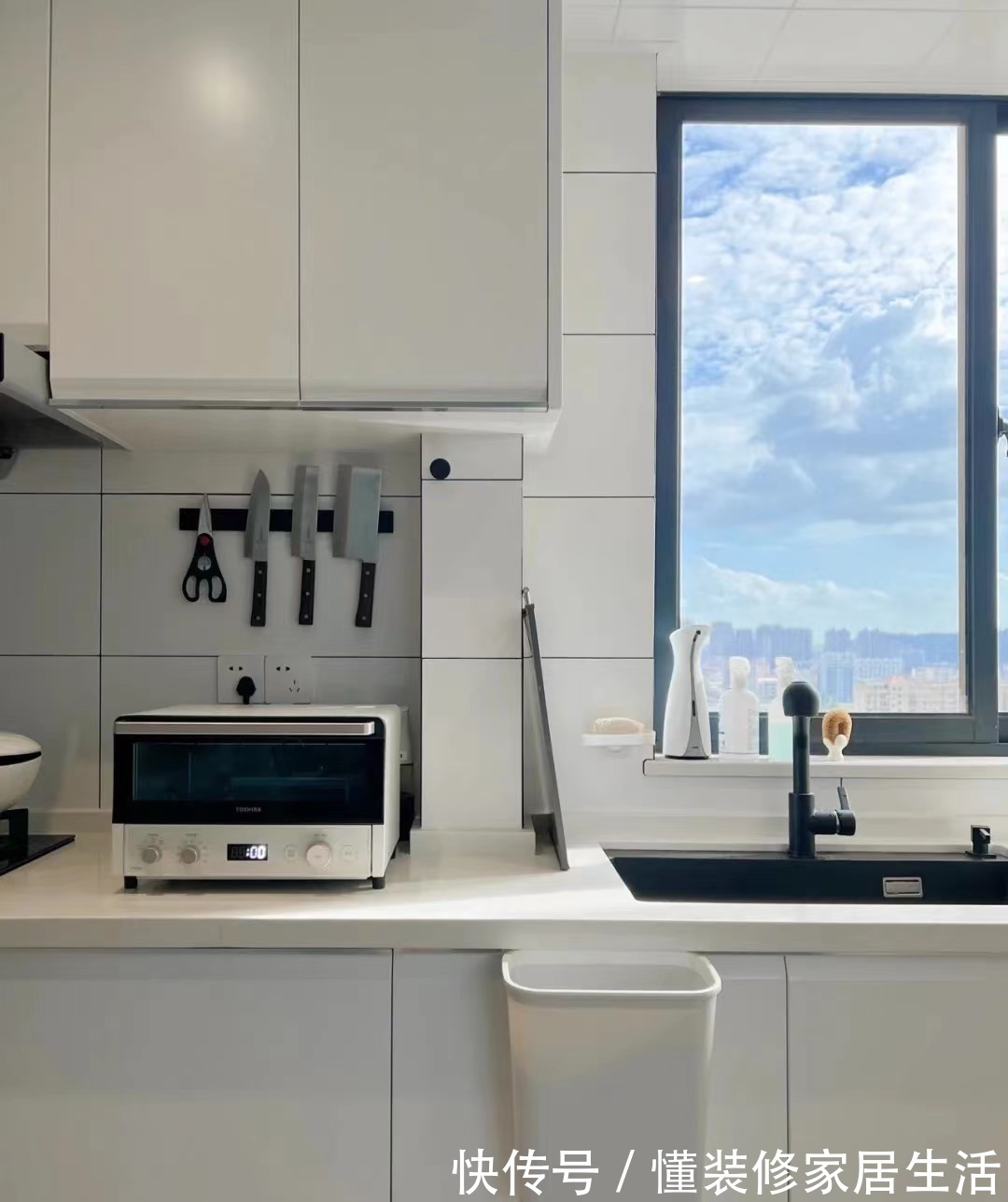 墙面|110㎡简约风,花费10W做橱柜,全屋“空无一物”,太舒适了