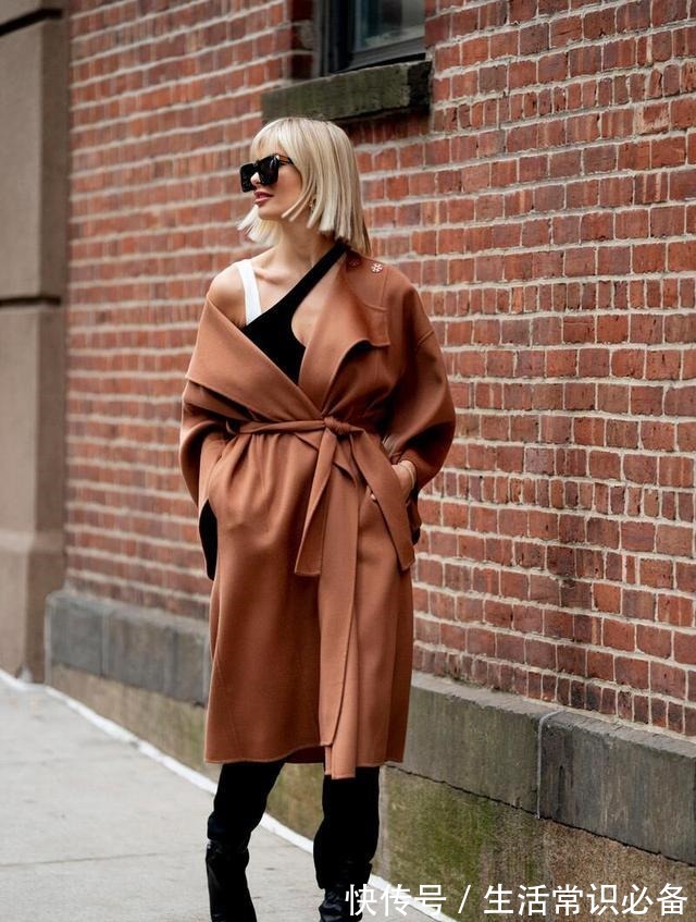 时髦 焦糖色大衣怎么搭“五个”搭配小技巧,更加利落有范!