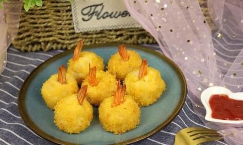 今天分享10种大虾的做法，简单好做，系一个好看的结，春节宴客绝对有档次