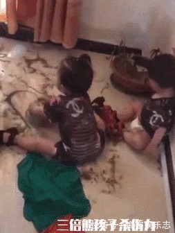 妈妈的心|叫你生孩子!叫你生孩子!看到这一幕,妈妈当场气晕,网友却笑炸