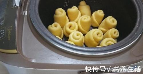 面包|教你面包最简单的做法，不用烤箱不用蒸，暄软拉丝，再也不用买了