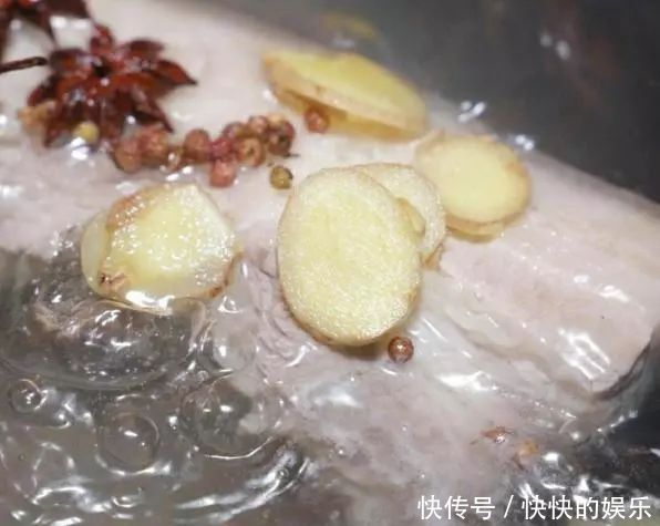 回锅肉,这样做才好吃色泽红亮,肥而不腻