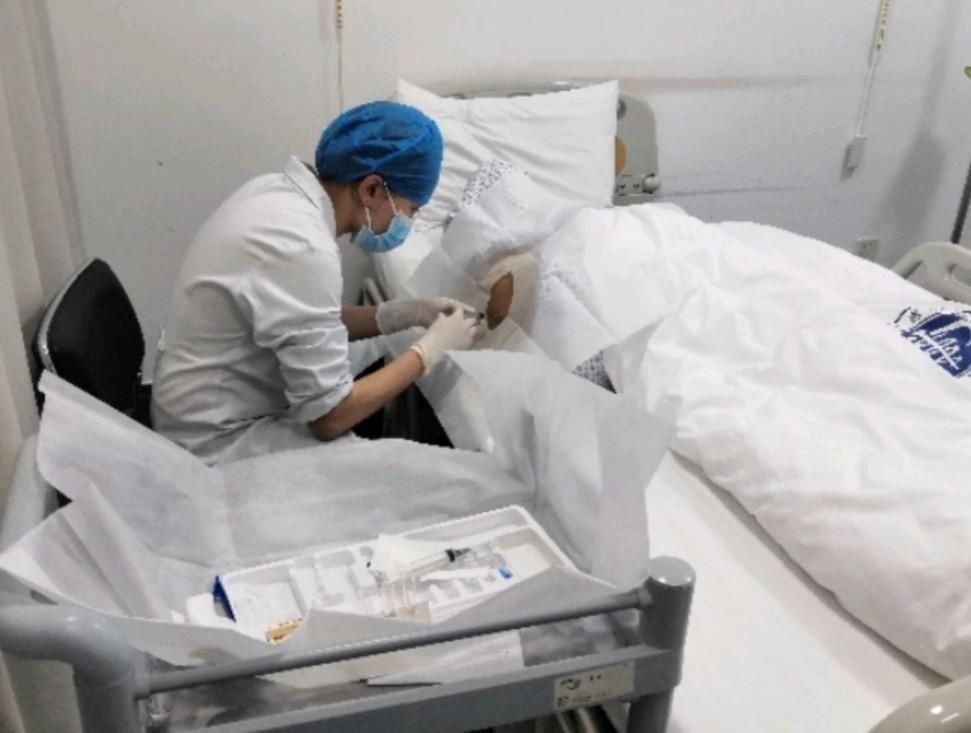 “天价药”降至3万多元！深圳首例成人SMA患者在北大深圳医院注射第一针