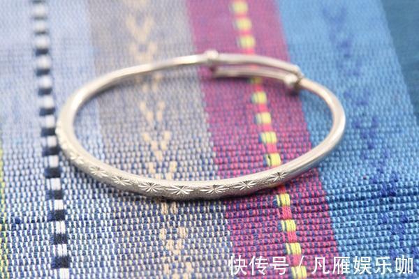 杀菌 为什么说女人再穷也要戴个银手镯?坚持戴银手镯的人,会怎样?