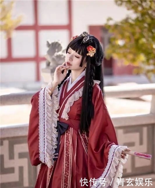 黄杏|故宫的红墙黄杏,除了汉服外,国风Lolita中西结合独一无二的美