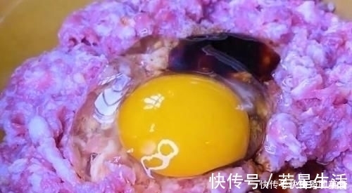 美食之路义无反顾饭店不外传的饺子馅配方，肉馅鲜香无腥味，学会了回家露一手