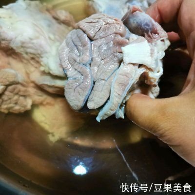 牛肉|红遍街边的美食——一碗卤牛肉面