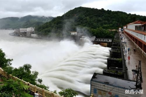 水库|豪横！湖南这个水库，最大库容5.6亿立方米，被称“湘中千岛湖”