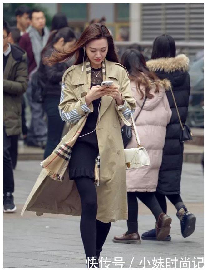 优雅|秋冬休闲风穿搭, 长款风衣+格子围巾, 优雅大气尽显高级时尚感