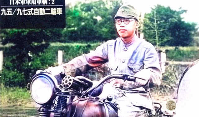 老照片|上色老照片:二战时期骑着摩托的侵华日军,脸上露出魔鬼式笑容
