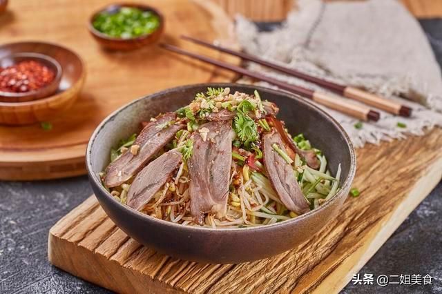 贫富|夏季吃面，无论贫富牢记“3吃1不吃”，祖辈的饮食智慧，轻松度夏
