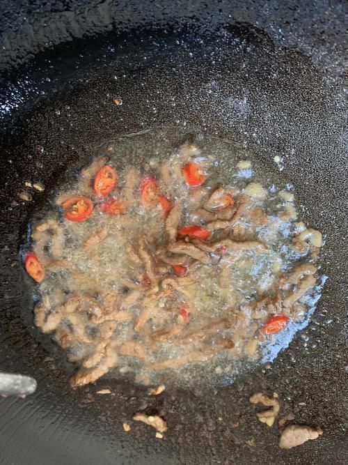 冬天,这菜天越冷越要多吃,简单炒一炒,营养极高,贵点也值了