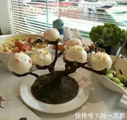 |搞笑GIF:大哥你这个摔法这么特殊,咋练的?