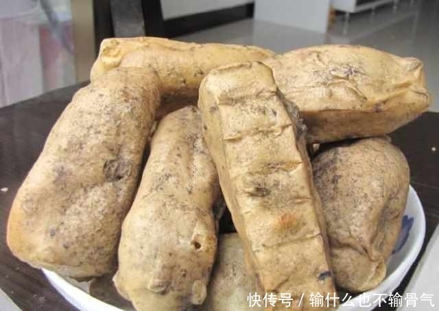 室友|妈妈寄来一带特产,黑乎乎的遭室友嫌弃,做好就他吃的多!