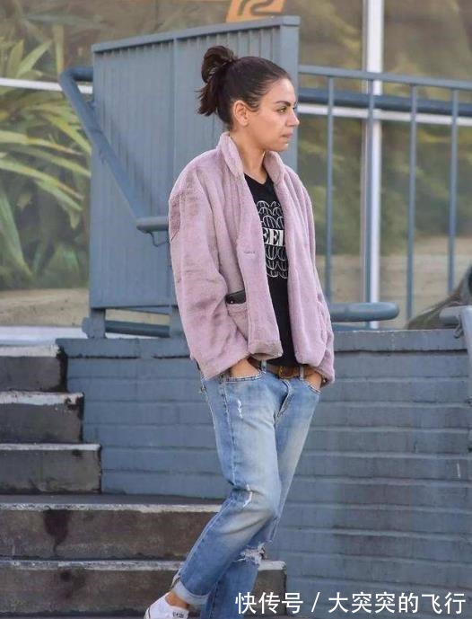 穿搭 秋冬必备的“摇粒绒外套”,今年流行这4种穿法,温暖又高级!