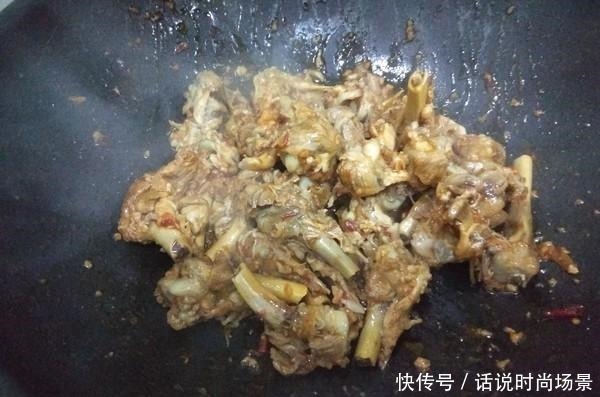 鸡骨棒|老公下酒菜别再只是花生米了,这个菜比它好吃5倍,香到舔盘子