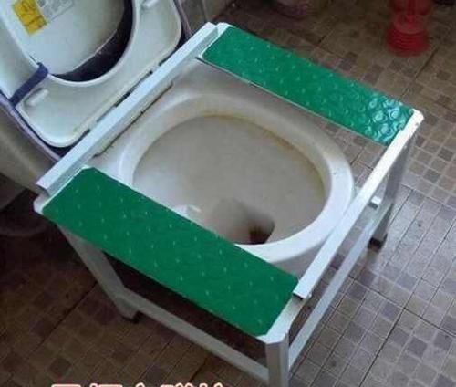 老师傅|现在都流行往卫生间里这样装了,老师傅见到都楞了,太聪明了