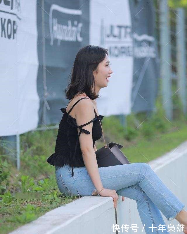 装扮 立体精美的打底裤装扮复古感十足,不用多花心思,简单大气!