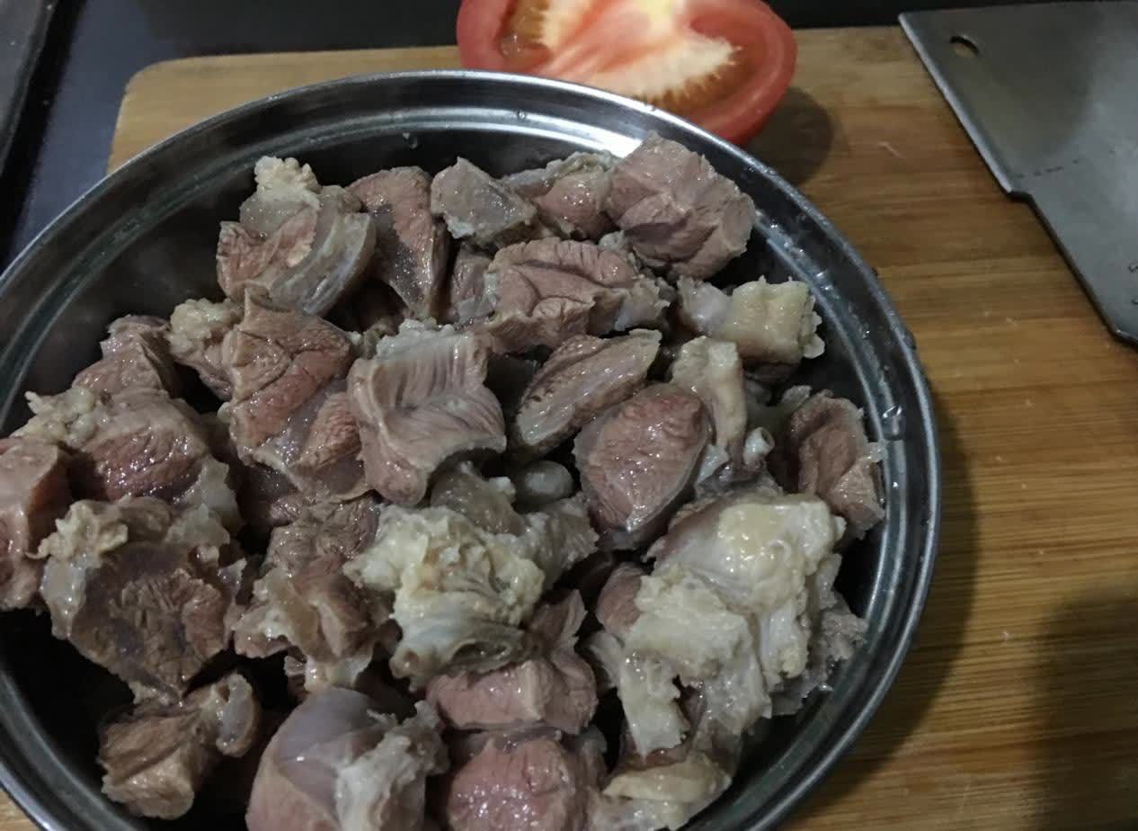 10分钟做好番茄牛腱面,教你在家做,牛肉软烂入味,连汤都不剩