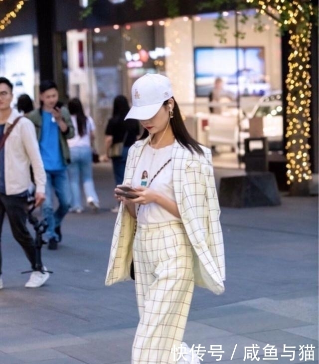 帅气|休闲装简洁大方又很清秀,潇洒帅气显不俗的气质魅力