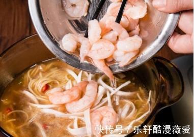 好吃|几分钟就搞定的鲜虾面,作为早餐营养又好吃,做法还简单