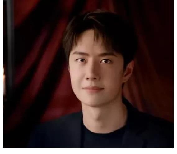 王一博青春當(dāng)燃宣傳片，把握人生節(jié)奏放手一搏