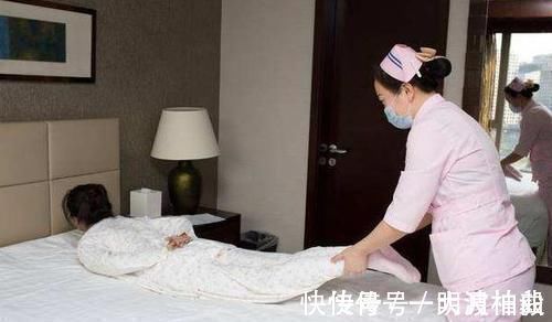 医生|25岁孕妇产龙凤胎刚要缝合,突然喊道“等一下”,医生当场愣住