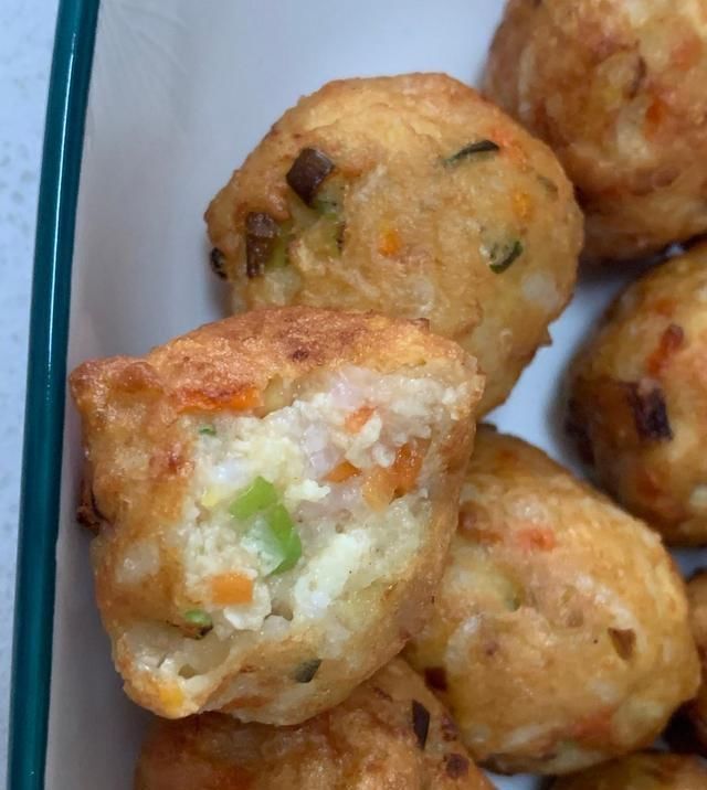 酥里嫩|外酥里嫩的豆腐丸子原来做起来这么简单,家人都说好吃