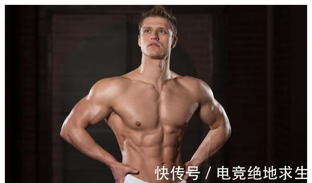 肌肉|肩部和腿部肌肉薄弱，分享1套每周4练计划，让全身肌肉更协调