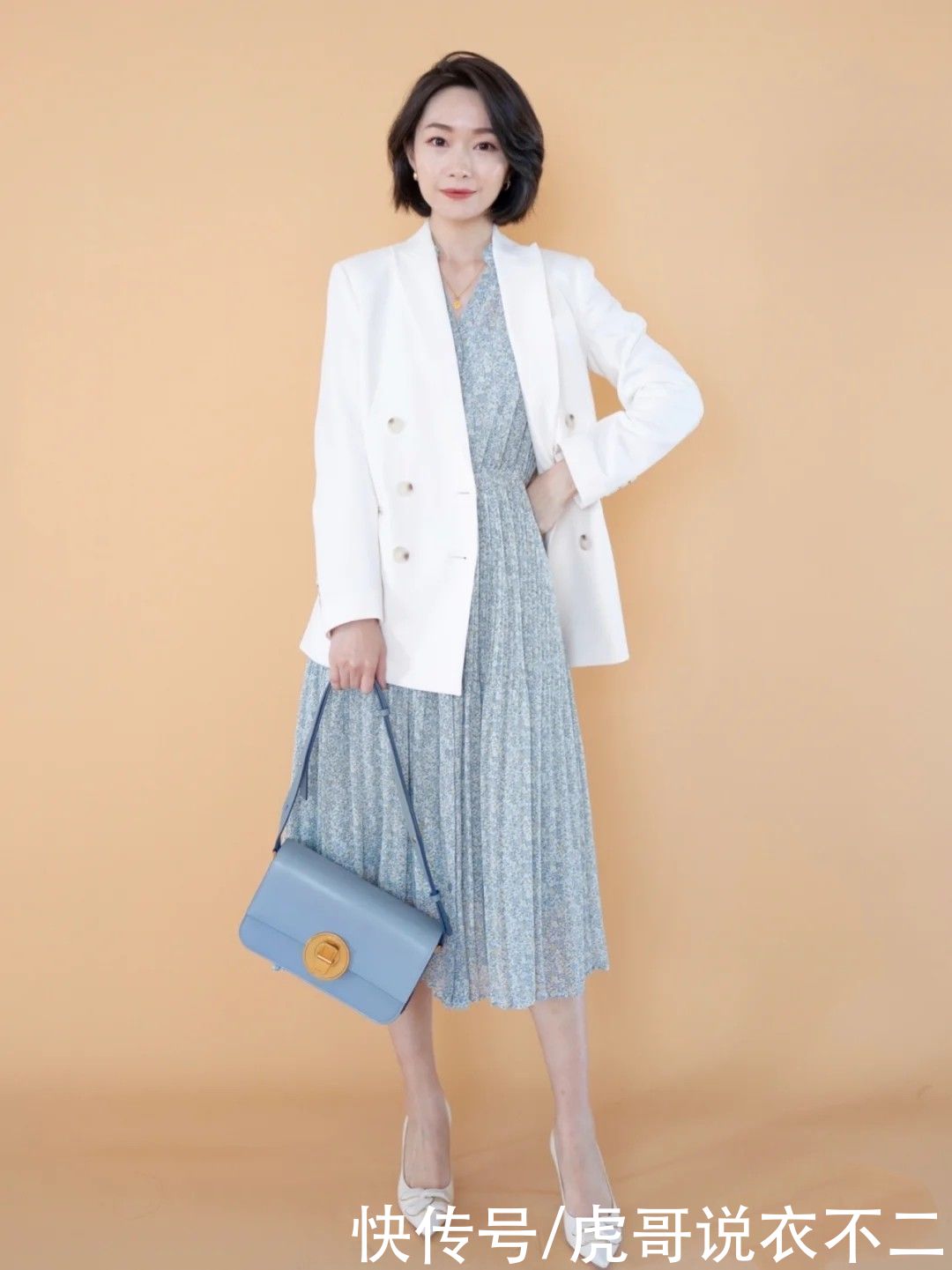 春季怎能不穿“碎花裙”？N种搭法优雅减龄，解锁“轻熟美”