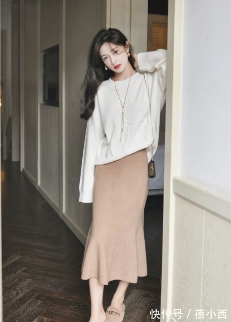 韩系|秋天想穿得时髦不费力?建议参考韩系小姐姐的造型,温柔有质感