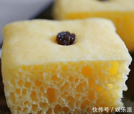 “懒人版”发糕,鸡蛋加面粉,简单搅一搅,做出来松软又香甜!