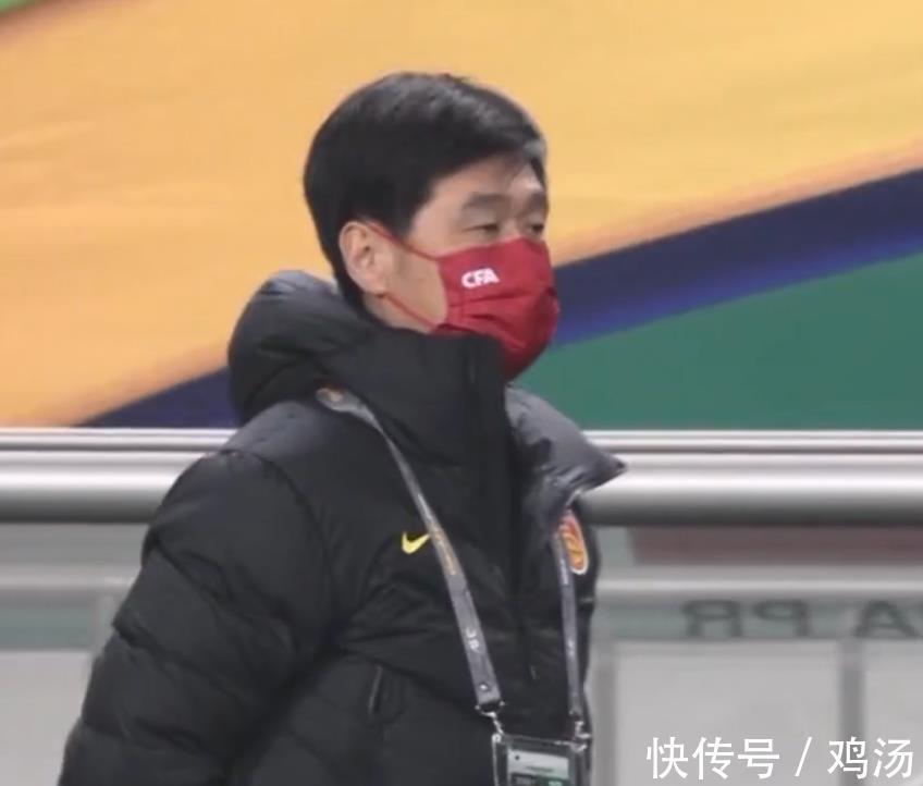 郑智|国足越南首训遇到两大难题,李霄鹏的战术或被偷窥,王大雷复出