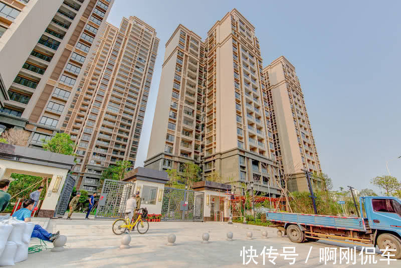 大产权房|产权40年和70年的房子有多大区别?幸好内行人提醒,差点犯傻