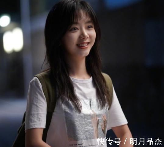 新劇|譚松韻《快本》為新劇做宣傳,鏡頭對準(zhǔn)腿圍時,網(wǎng)友:認真的嗎?