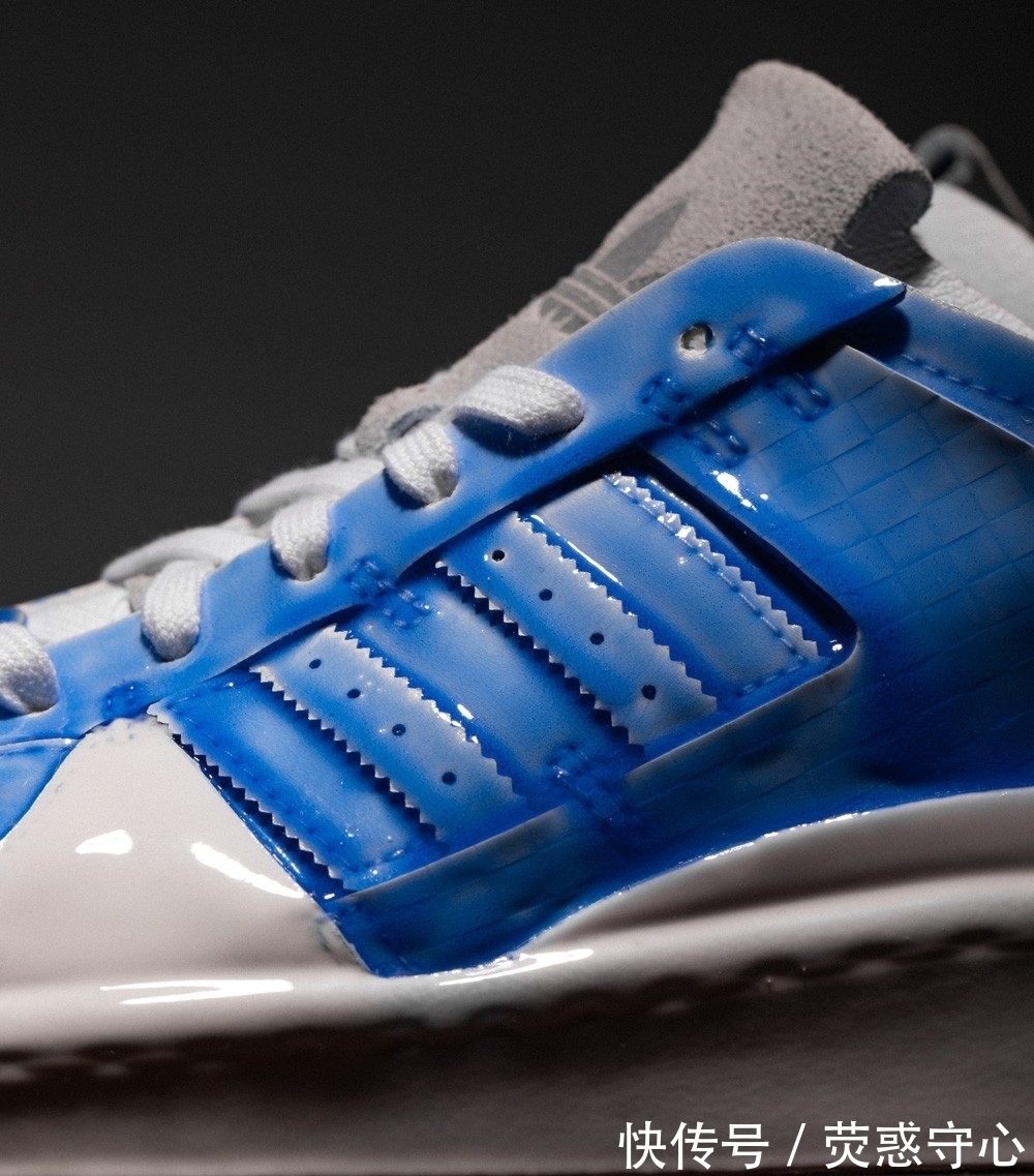 球鞋 17 万才能买的球鞋套装!「特殊版本」开箱上脚!