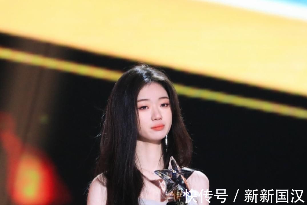 這段日子|她是好聲音年度總冠軍,年僅18歲的她,不聽導(dǎo)師言毅然出道了