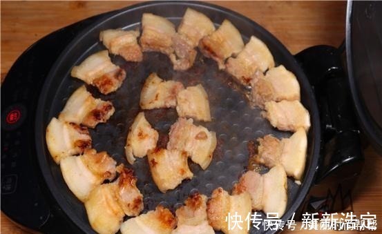 猪毛不火烤,不用手剃,学会一招,包你猪皮上的猪毛一根不见!