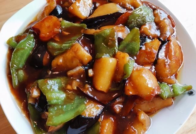 东北菜|东北菜地三鲜,学会1招,炸茄子不吸油更健康,学会不用点外卖了