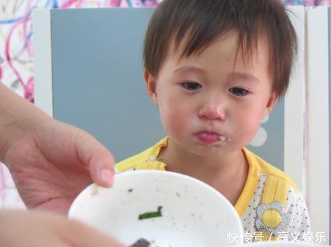 食物|孩子睡觉前,宁可饿着也不能碰4种食物!不然积食、不长个