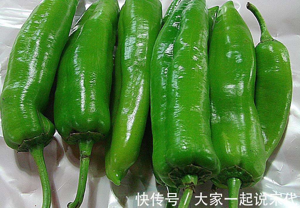维生素c|立秋后，吃青椒好处多，但不要与一物同食，却有很多人不清楚