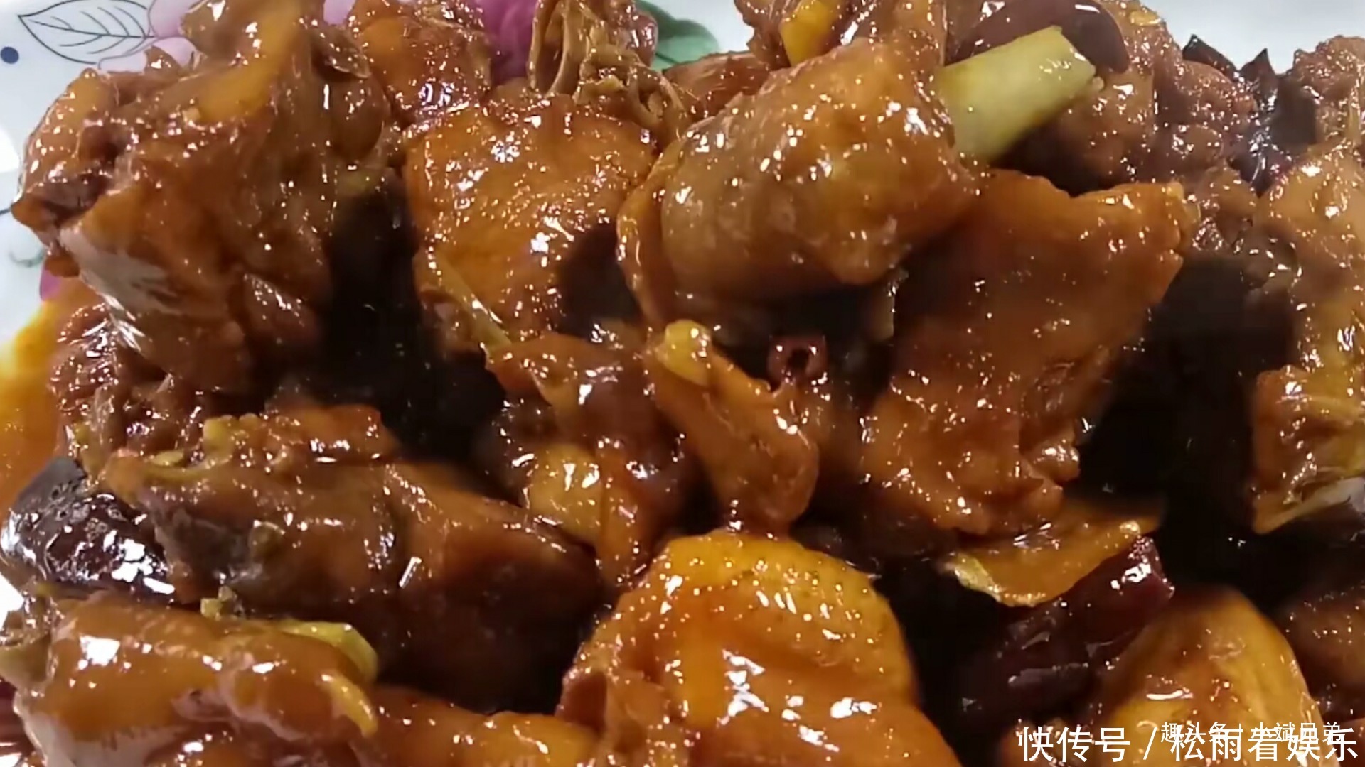 好吃|大厨教你“蚝油焖鸡”最好吃的做法,肉质鲜香嫩滑,味道巴适